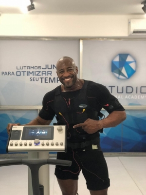 treino-ems-studio-personal-academy-39